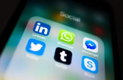 Известная компания запретила сотрудникам пользоваться WhatsApp и Snapchat 