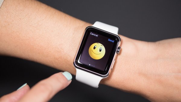 Следующие версии Apple Watch будут иметь сенсорные кнопки