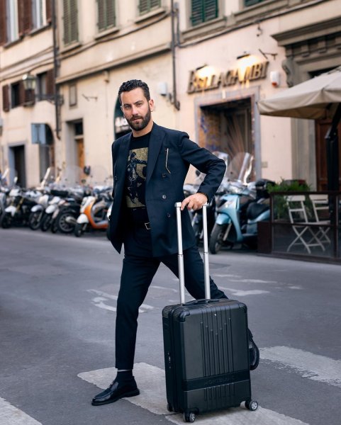 Montblanc представил багаж для деловых поездок