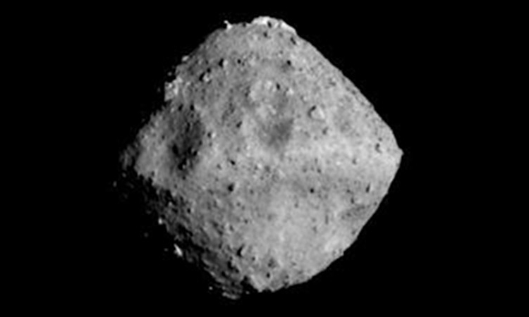 Японский зонд Hayabusa 2 достиг астероида Рюгу