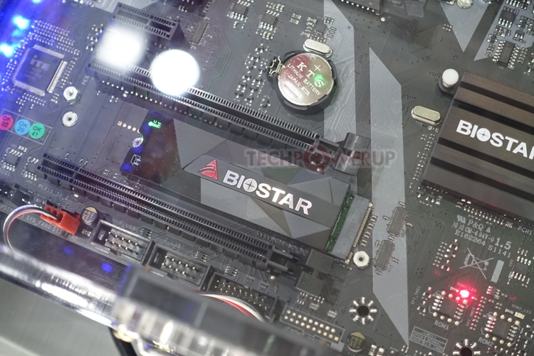 Computex 2018: накопители Biostar M500 формата М.2 снабжены индикатором состояния