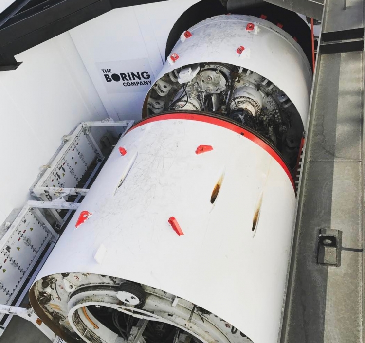 Компания Илона Маска проложит тоннель для скоростного поезда в Чикаго