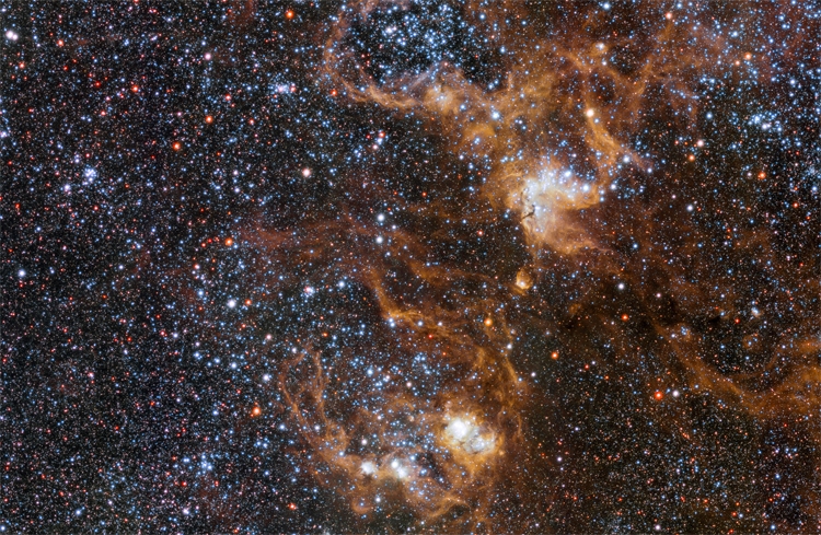 Фото дня: космический Тарантул удивительной красоты