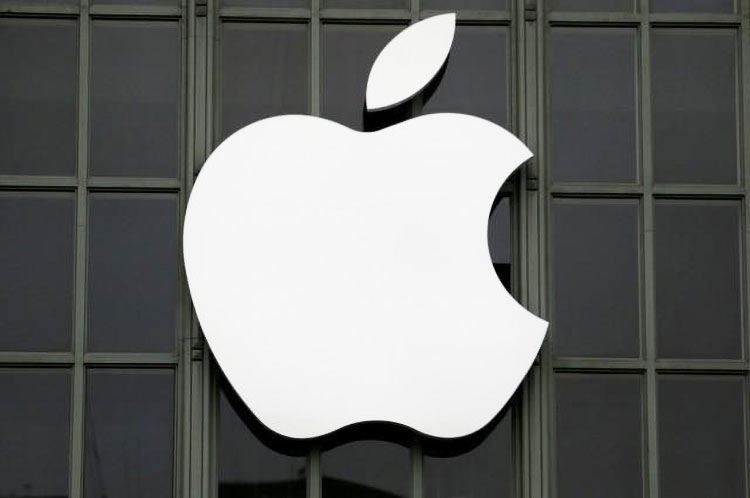 Бывший сотрудник Apple обвинён в краже секретов, связанных с проектом автопилота