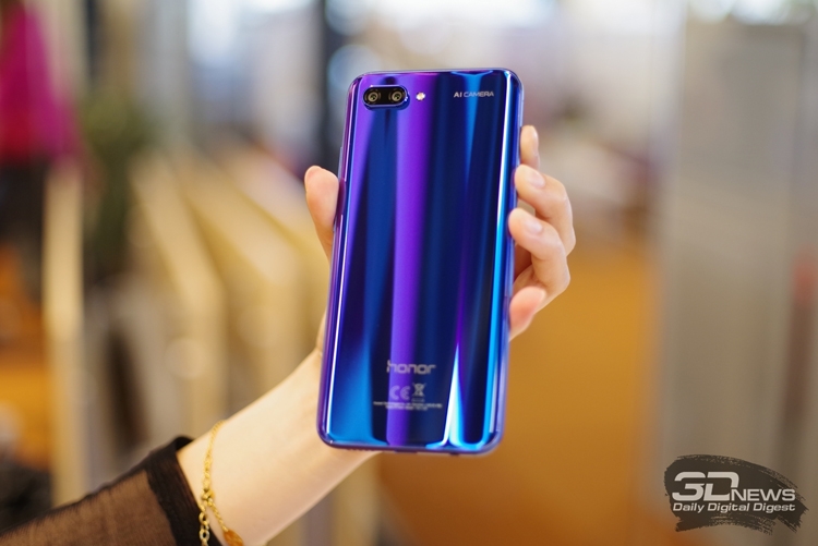 Смартфон Huawei Honor 10 GT получил 8 Гбайт ОЗУ