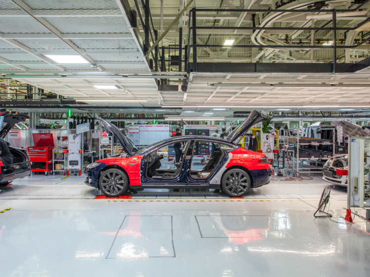 На заводе Tesla в Фримонте открыли третье расследование