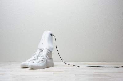 Panasonic представил уникальный «дезодорант» для обуви