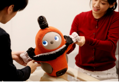 В Японии презентовали робота Lovot